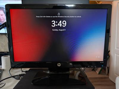 HP 2011x Monitor